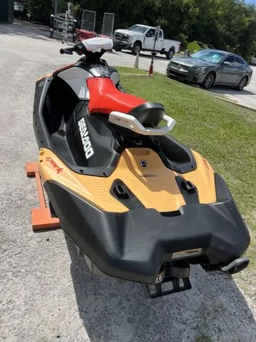 Slide: The Image of Sea-Doo Spark for 3 2025 - 11