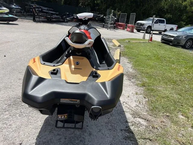 Slide: The Image of Sea-Doo Spark for 3 2025 - 12