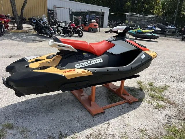 Slide: The Image of Sea-Doo Spark for 3 2025 - 14