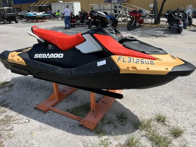 Slide: The Image of Sea-Doo Spark for 3 2025 - 4
