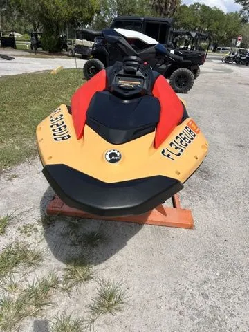 Slide: The Image of Sea-Doo Spark for 3 2025 - 5