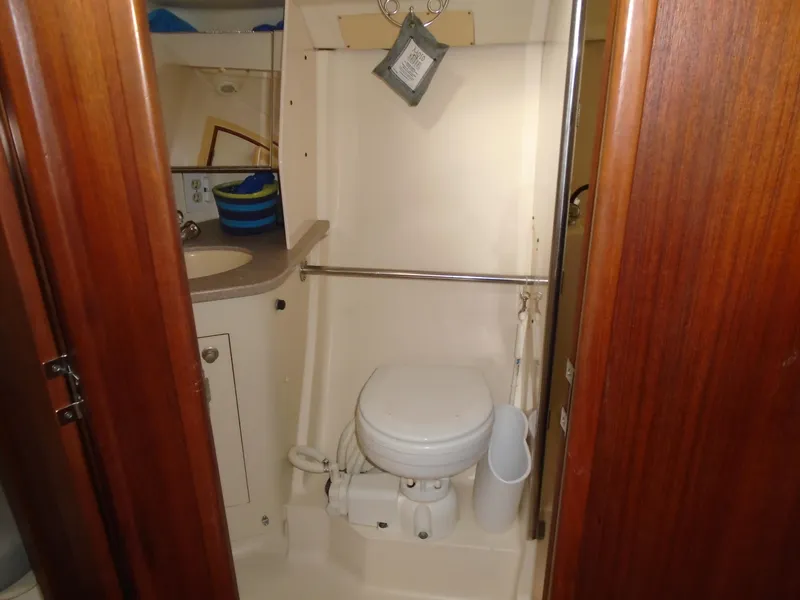 Slide: The Image of Hunter 410 2002 - 11