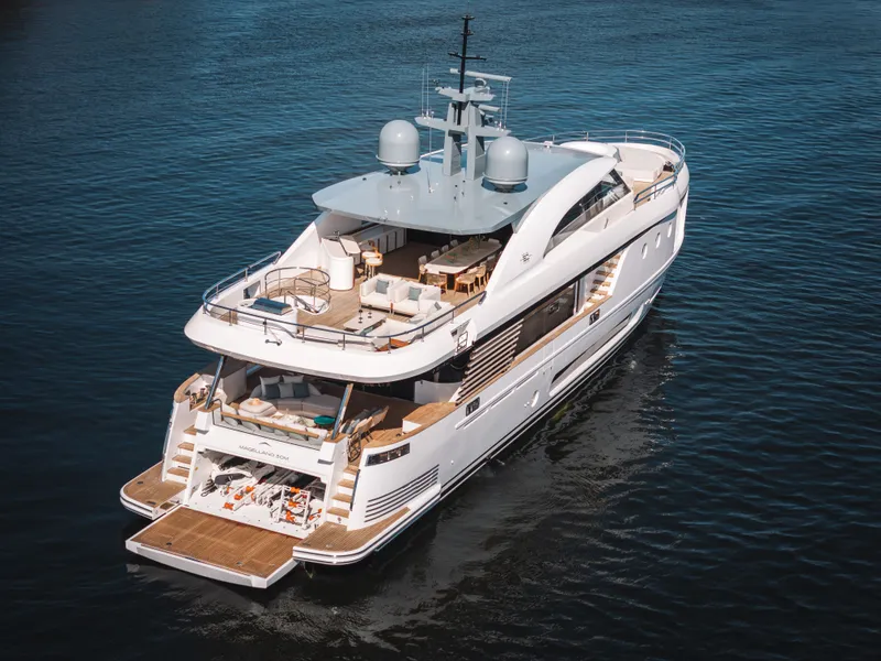 Slide: The Image of Azimut Magellano 30M 2026 - 4