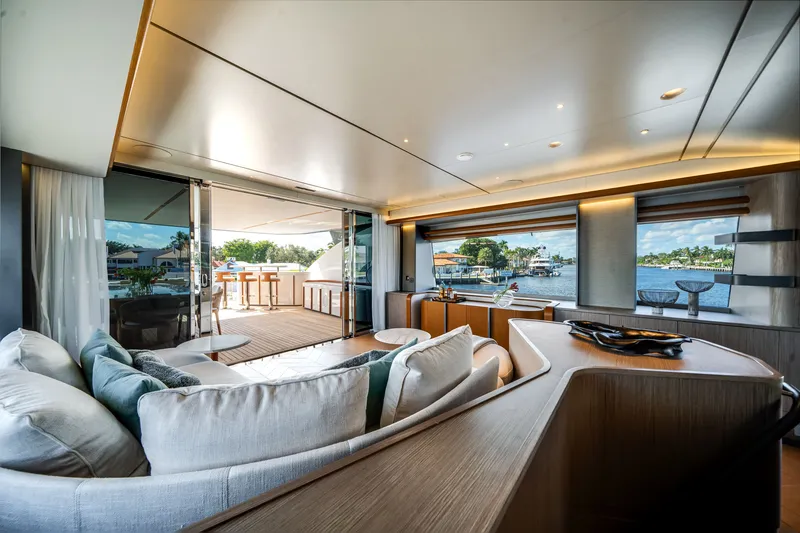 Slide: The Image of Azimut Magellano 30M 2026 - 81
