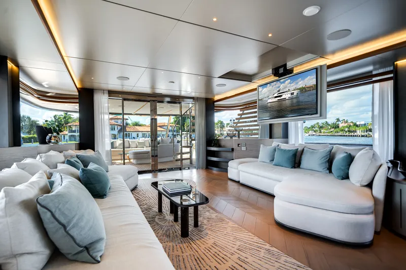 Slide: The Image of Azimut Magellano 30M 2026 - 84
