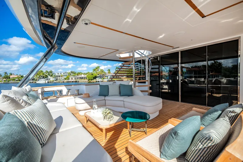 Slide: The Image of Azimut Magellano 30M 2026 - 42