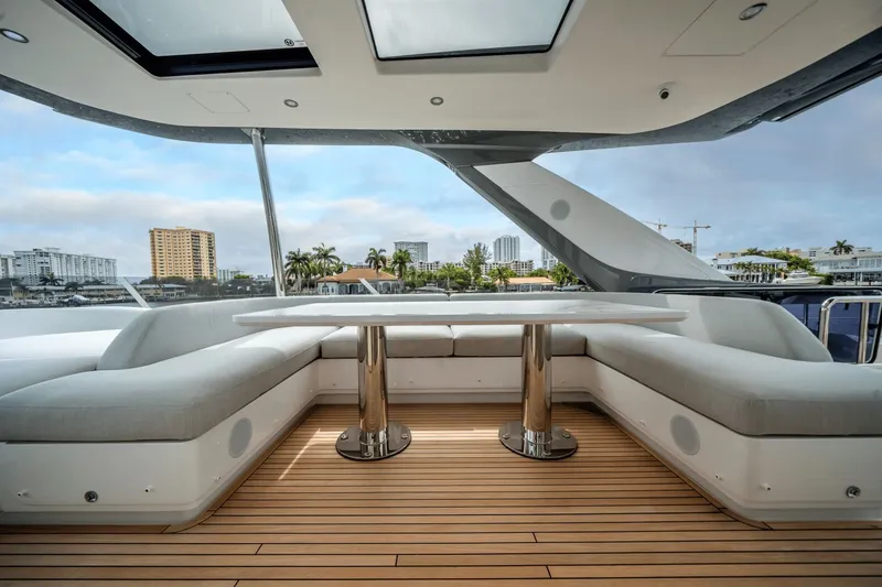 Slide: The Image of Azimut Fly 78 2026 - 22