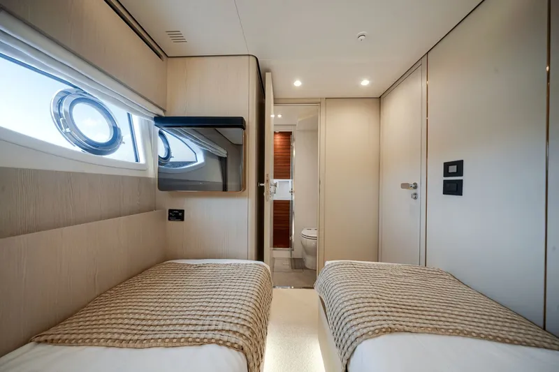 Slide: The Image of Azimut Fly 78 2026 - 60