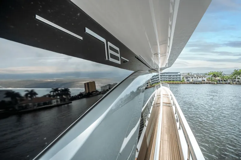 Slide: The Image of Azimut Fly 78 2026 - 16