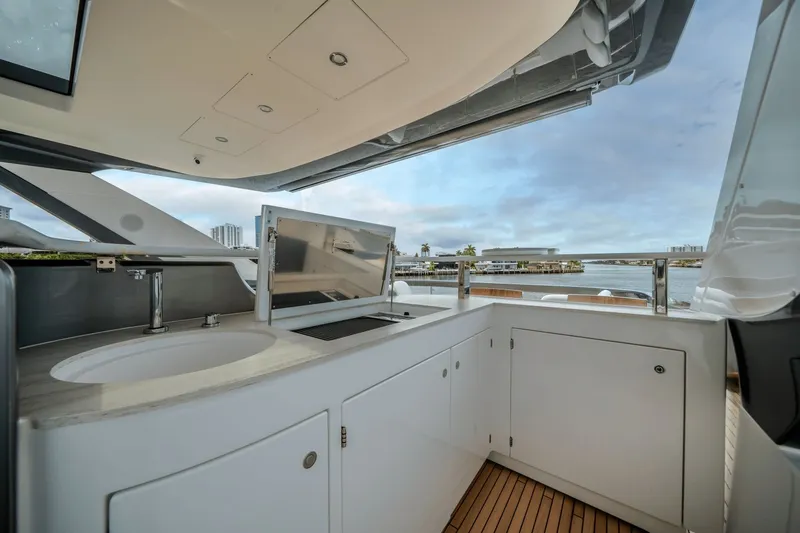 Slide: The Image of Azimut Fly 78 2026 - 26