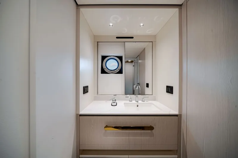 Slide: The Image of Azimut Fly 78 2026 - 58
