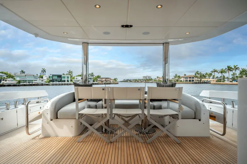 Slide: The Image of Azimut Fly 78 2026 - 12