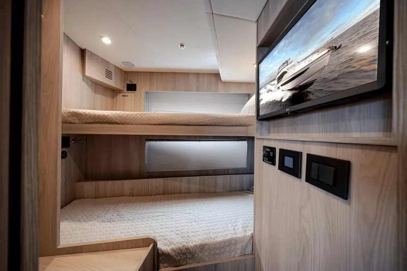 Slide: The Image of Azimut Fly 78 2026 - 75