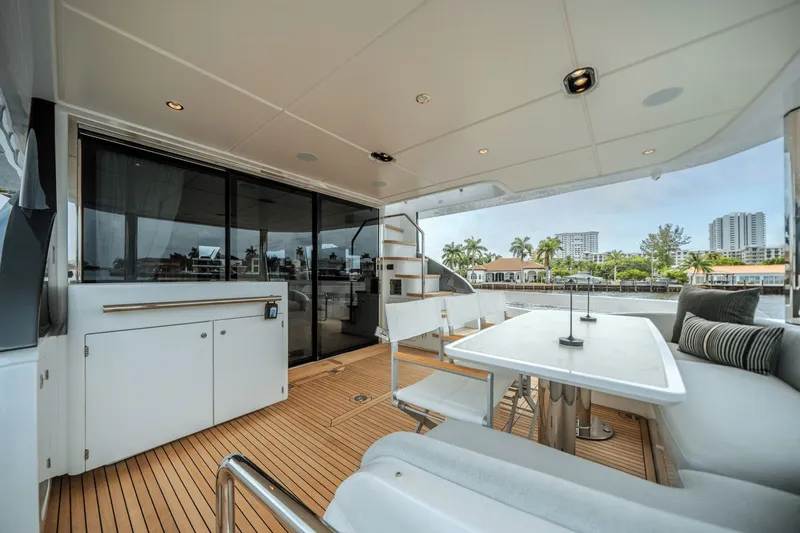 Slide: The Image of Azimut Fly 78 2026 - 10
