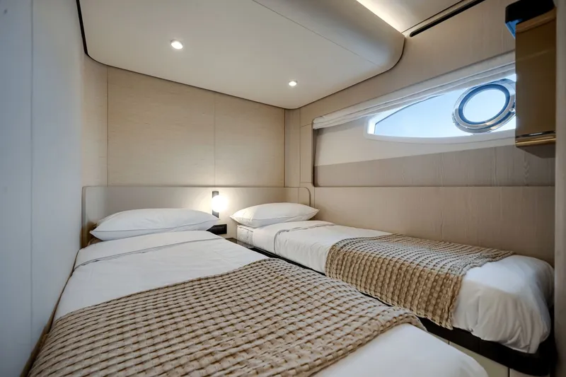 Slide: The Image of Azimut Fly 78 2026 - 59