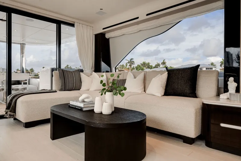 Slide: The Image of Azimut Fly 78 2026 - 30