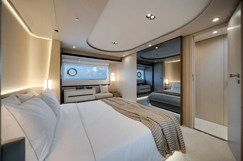 Slide: The Image of Azimut Fly 78 2026 - 45