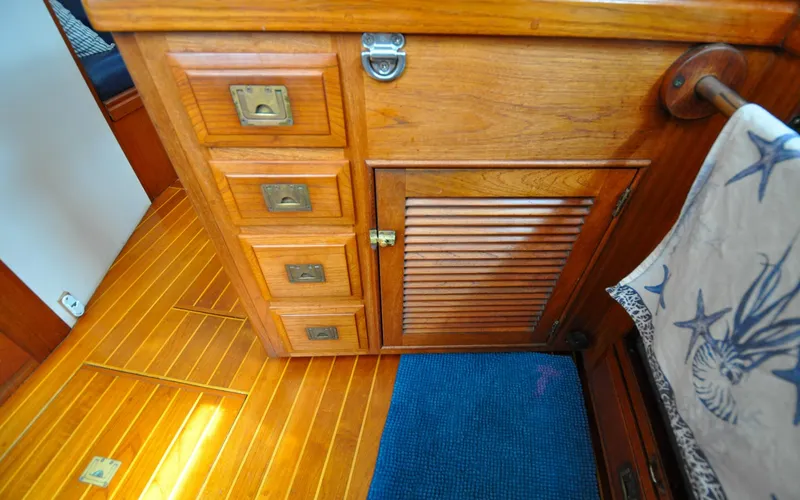 Slide: The Image of Shannon 43 - Tammie Norrie - 102