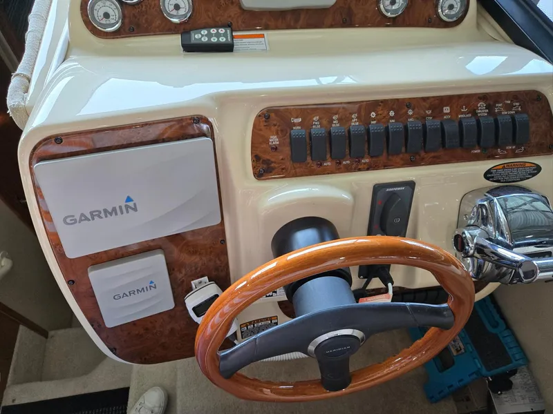 Slide: The Image of Meridian 381 Sedan 2004 - 55