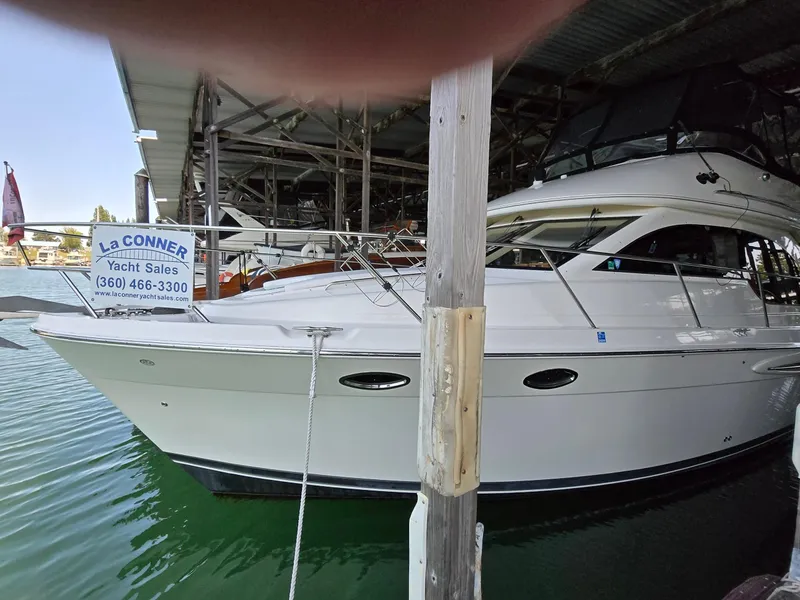 Slide: The Image of 2004 Meridian 381 Sedan yacht docked at La Conner Yacht Sales marina. - 6