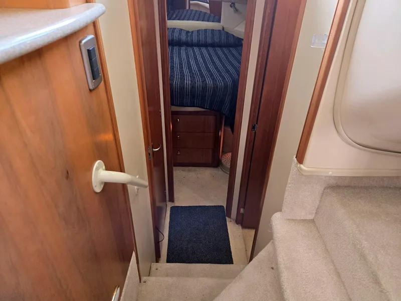 Slide: The Image of Meridian 381 Sedan 2004 - 66