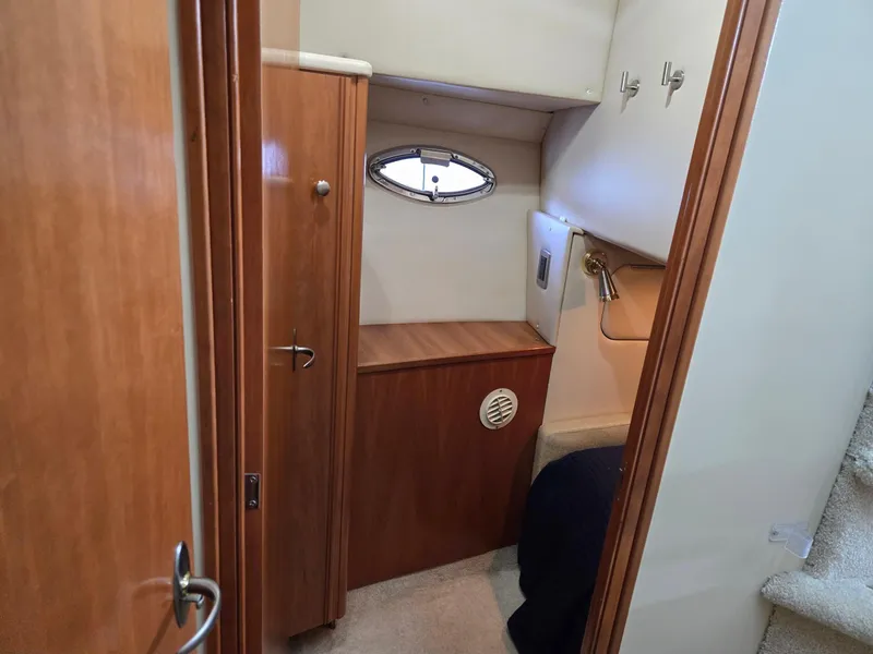 Slide: The Image of Meridian 381 Sedan 2004 - 70