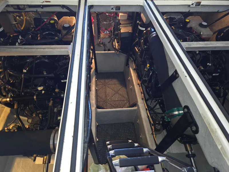 Slide: The Image of Meridian 381 Sedan 2004 - 77