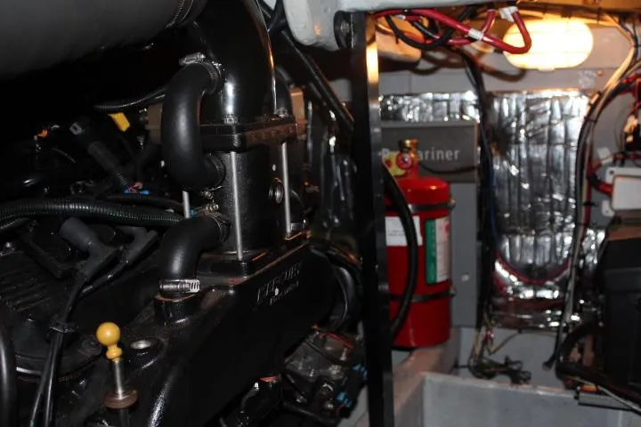 Slide: The Image of Meridian 381 Sedan 2004 - 81