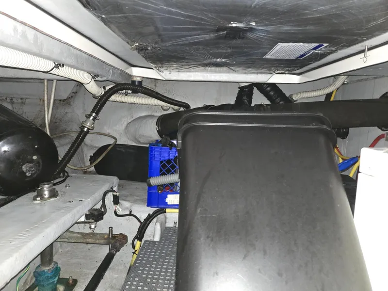 Slide: The Image of Meridian 381 Sedan 2004 - 88