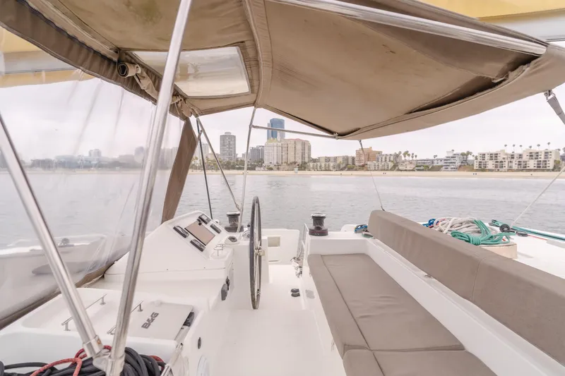 Slide: The Image of Lagoon 450F 2016 - 50