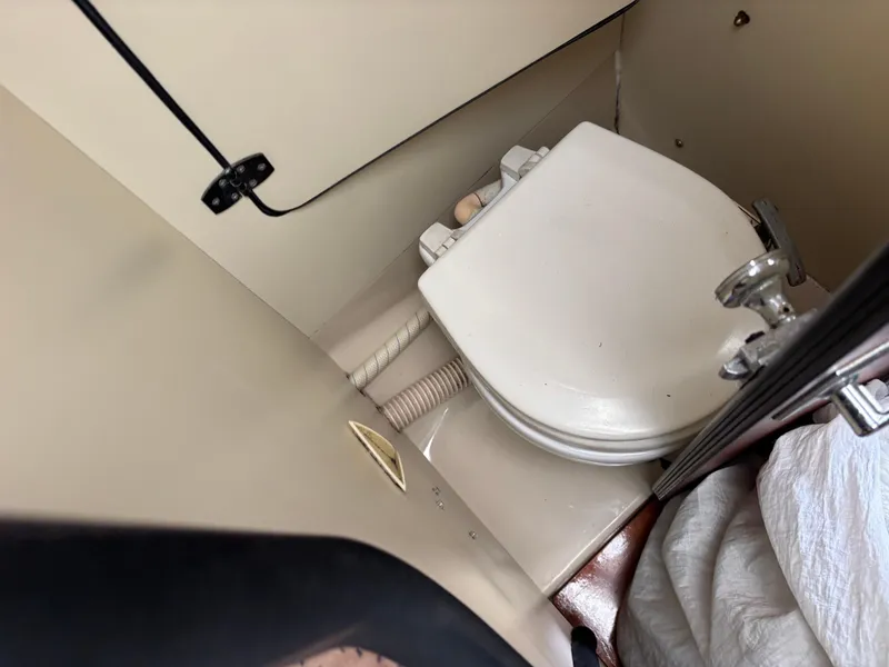 Slide: The Image of C.E. Ryder Sea Sprite 28 1985 - 22