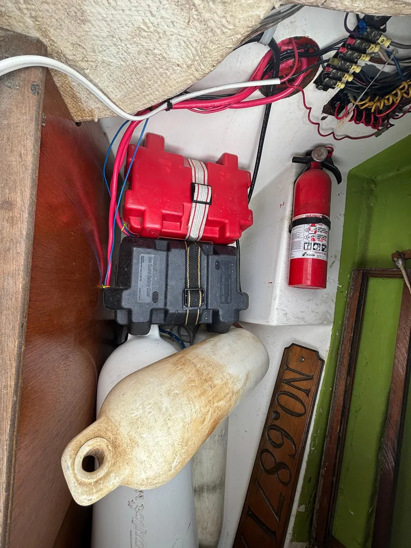 Slide: The Image of C.E. Ryder Sea Sprite 28 1985 - 23