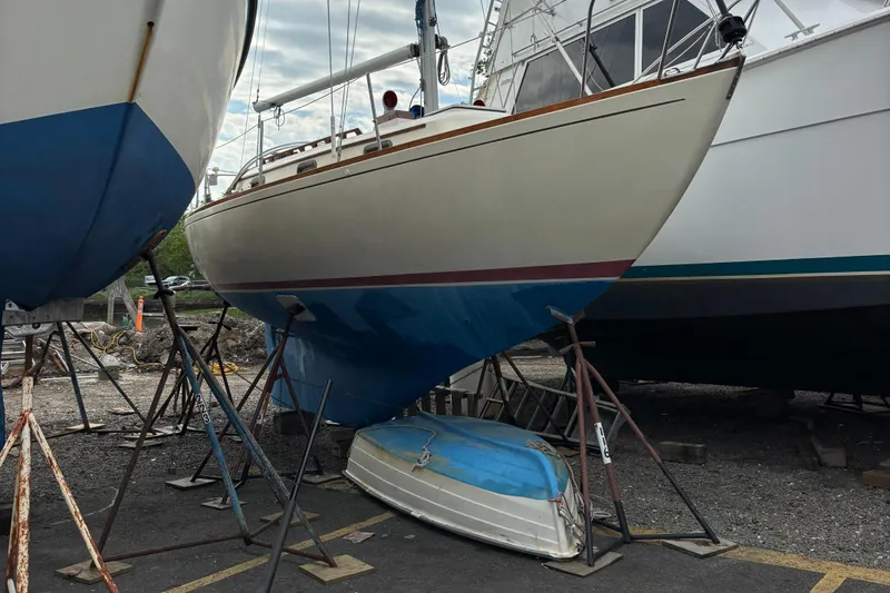 Slide: The Image of C.E. Ryder Sea Sprite 28 1985 - 28