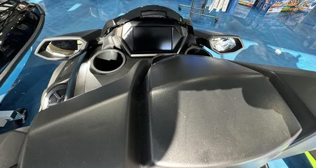 Slide: The Image of Yamaha FX SVHO 2024 - 4