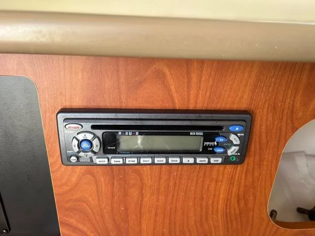 Slide: The Image of Bayliner 245 SB 2007 - 13