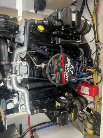 Slide: The Image of Bayliner 245 SB 2007 - 18