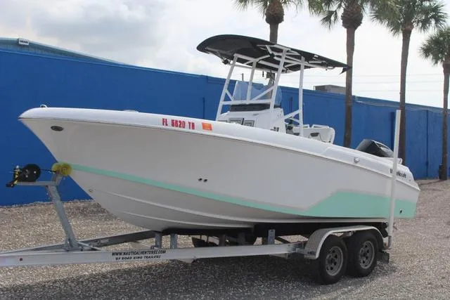 Slide: The Image of Wellcraft 202 Fisherman 2024 - 1