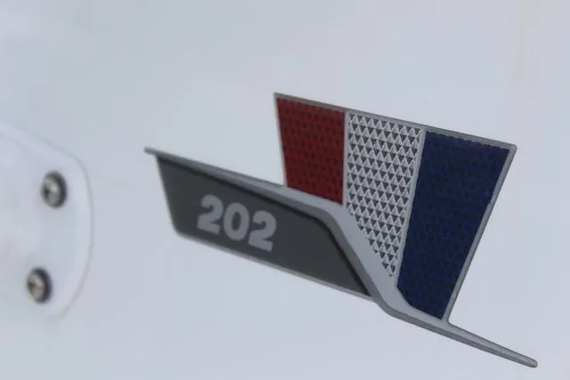 Slide: The Image of Wellcraft 202 Fisherman 2024 - 9