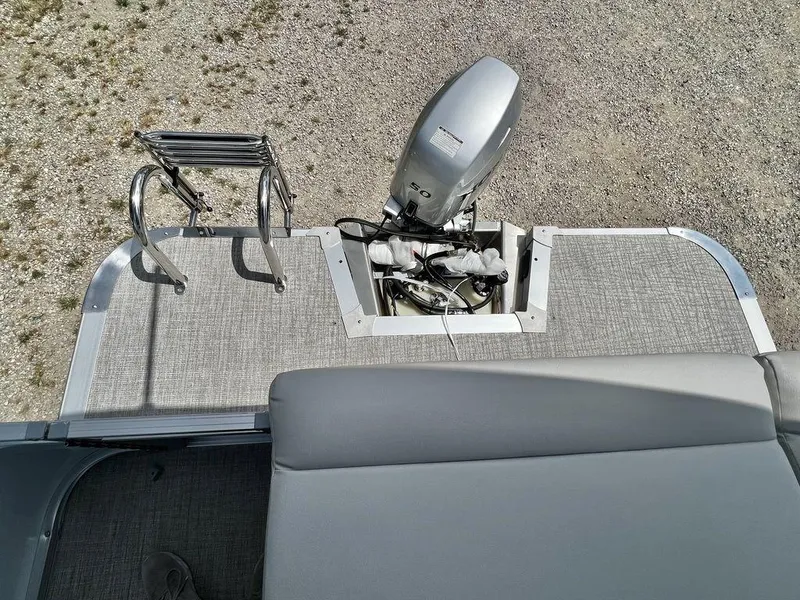 Slide: The Image of Avalon LSZ 21' Cruise - IN STOCK 2024 - 16