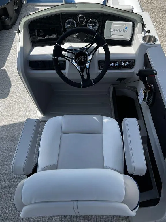 Slide: The Image of Avalon LSZ 21' Cruise - IN STOCK 2024 - 20