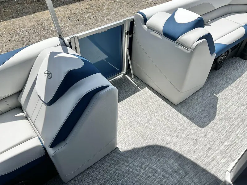 Slide: The Image of Avalon LSZ 21' Cruise - IN STOCK 2024 - 22