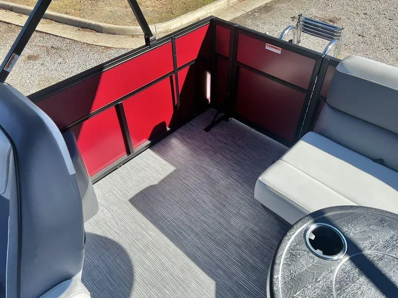 Slide: The Image of Viaggio Lago V 18' C (Cruise) - IN STOCK 2025 - 16