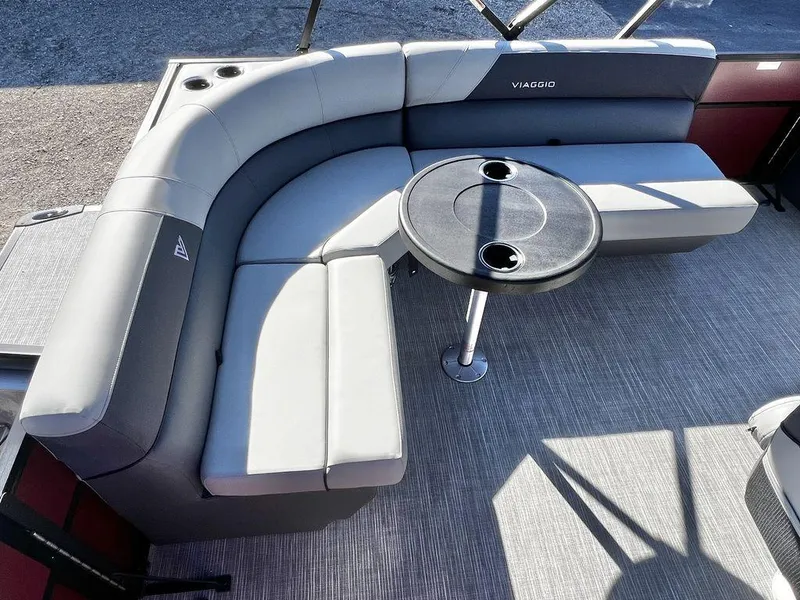 Slide: The Image of Viaggio Lago V 18' C (Cruise) - IN STOCK 2025 - 21