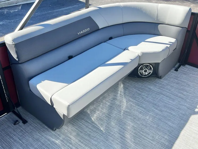 Slide: The Image of Viaggio Lago V 18' C (Cruise) - IN STOCK 2025 - 25