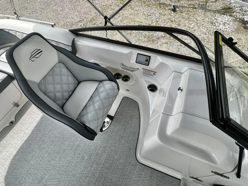 Slide: The Image of Splendor 239 Sunstar - Rigged & Ready! WINTER SPECIAL $69,995! 2023 - 16