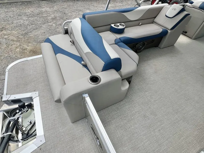 Slide: The Image of Avalon LSZ 23' Cruise Rear Bench - IN STOCK 2024 - 20