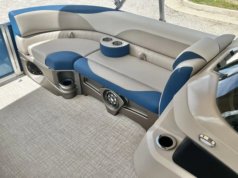 Slide: The Image of Avalon LSZ 23' Cruise Rear Bench - IN STOCK 2024 - 29