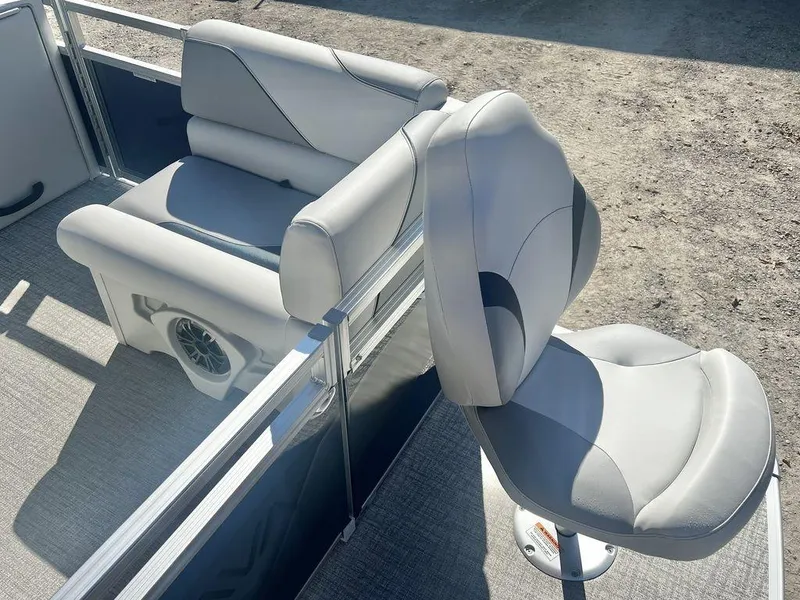 Slide: The Image of Avalon Venture 19' Rear Fish - IN STOCK 2025 - 10