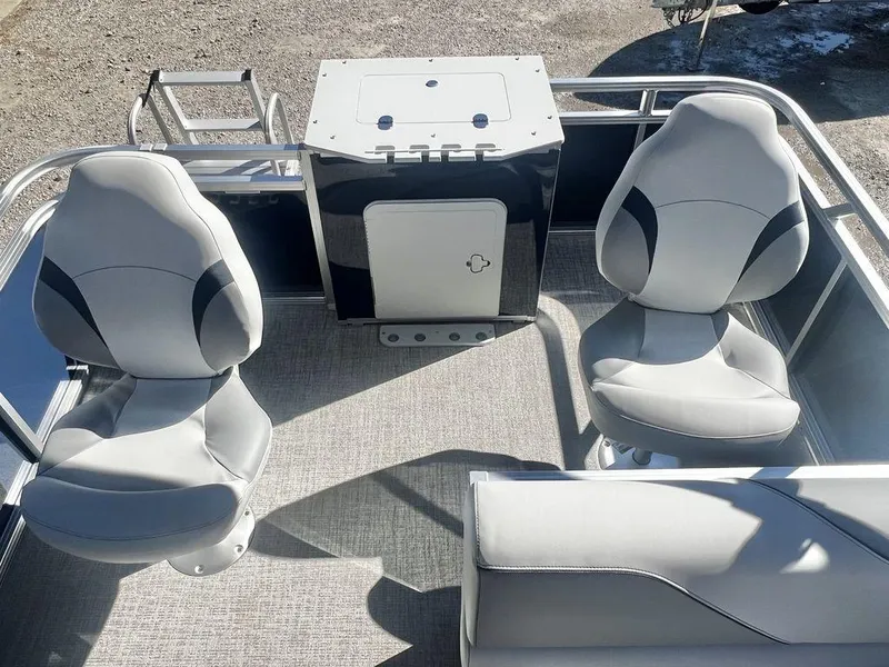 Slide: The Image of Avalon Venture 19' Rear Fish - IN STOCK 2025 - 15