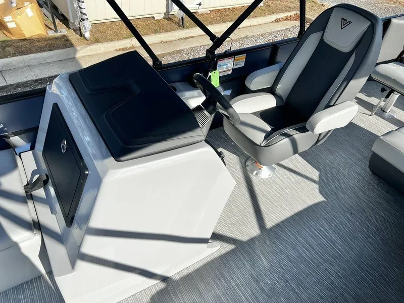 Slide: The Image of Viaggio Lago V 20' F (Quad Fish) - IN STOCK 2024 - 11